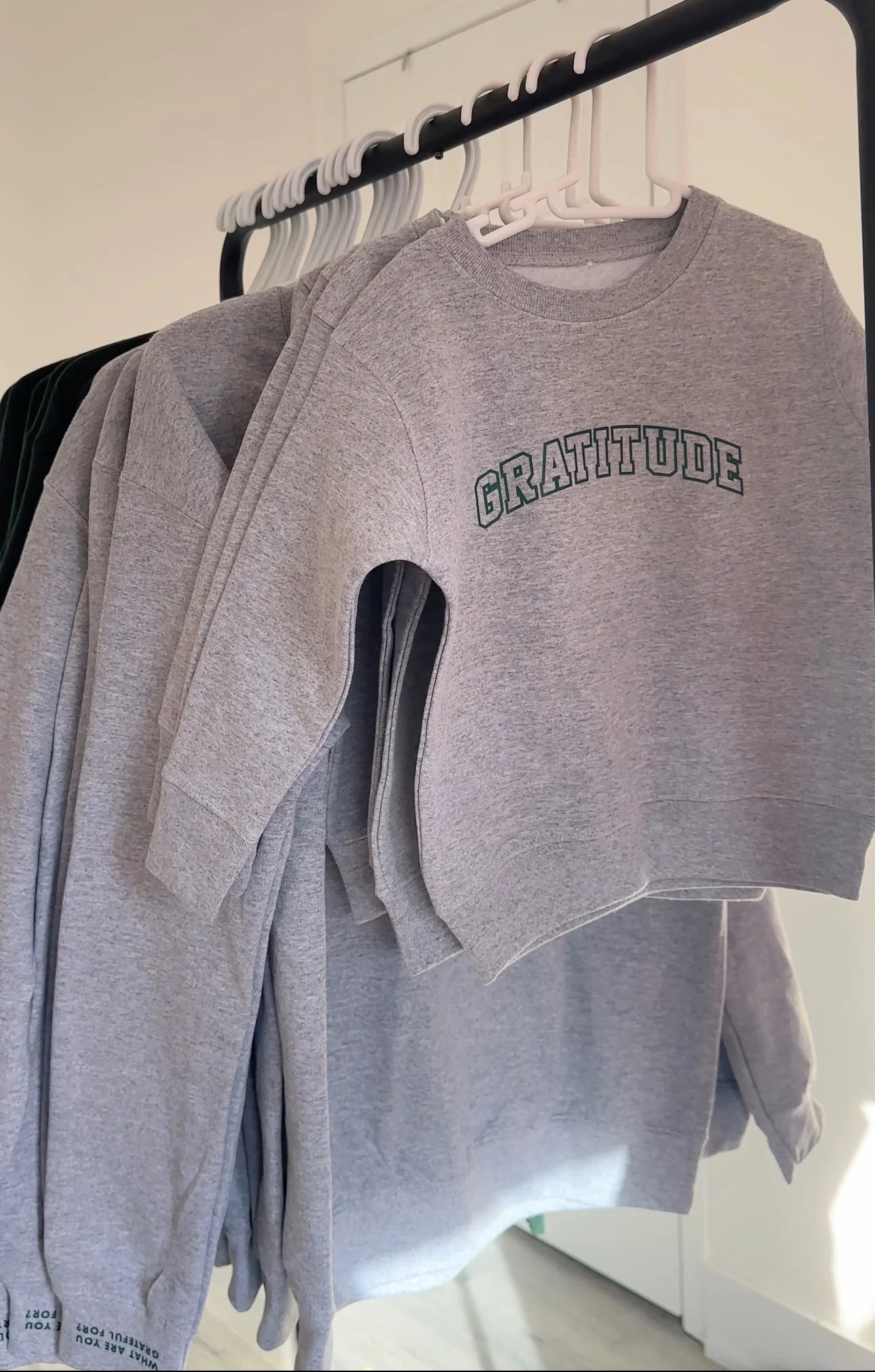 UNISEX Kids Gratitude Crewneck Sweater - Heather Grey